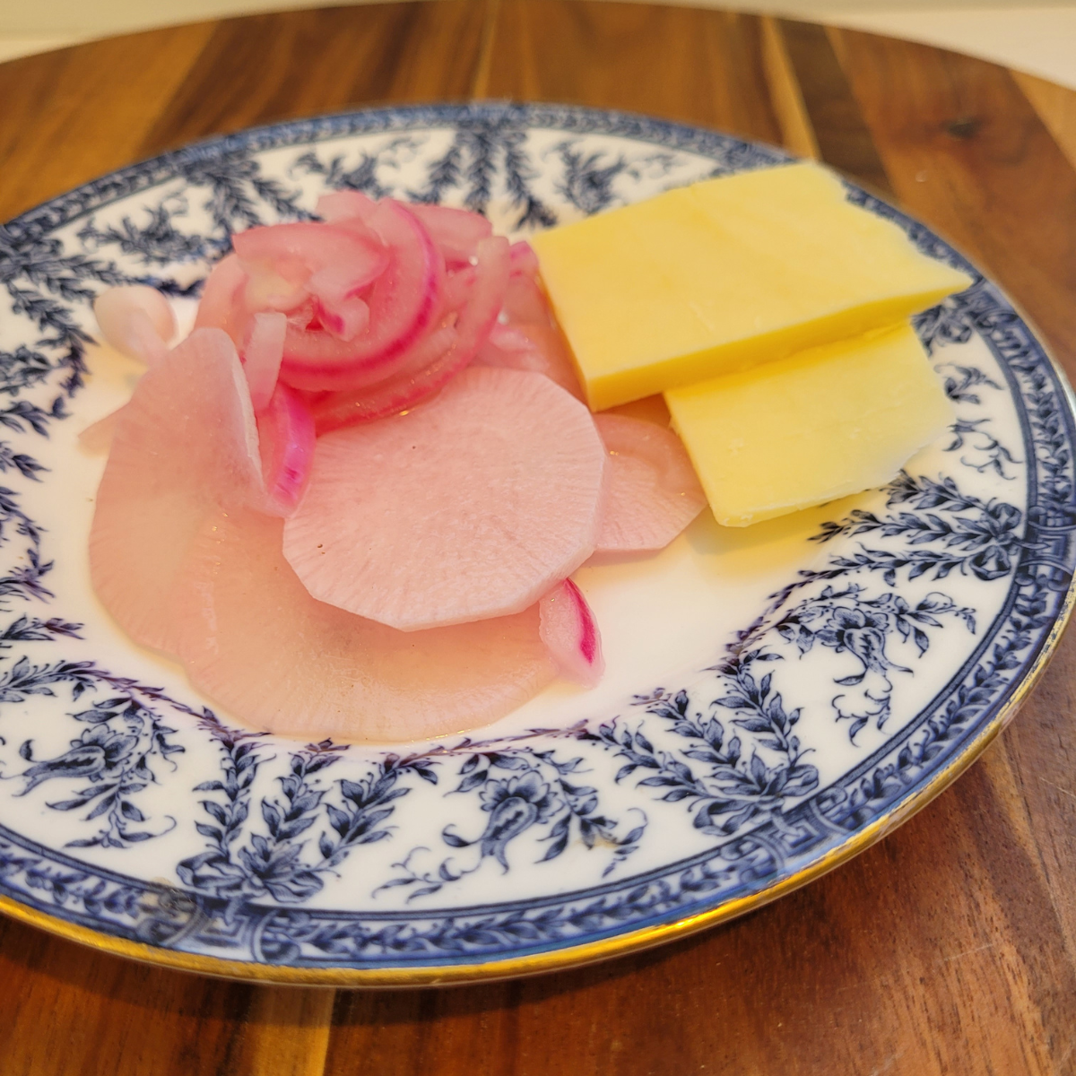My Easy Fridge Pickles Recipe