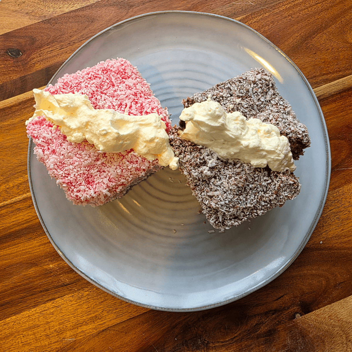 The Good Old Aussie Lamington | The Farmer’s Wife Way