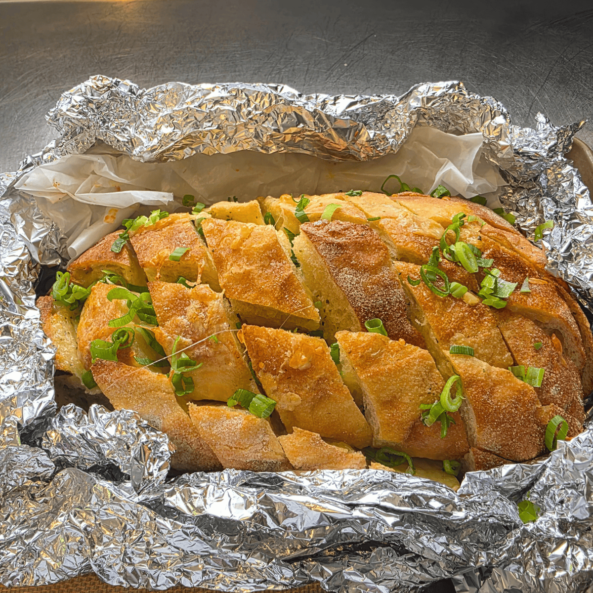 Cheesy Garlic Loaf | The Ultimate Christmas Crowd-Pleaser