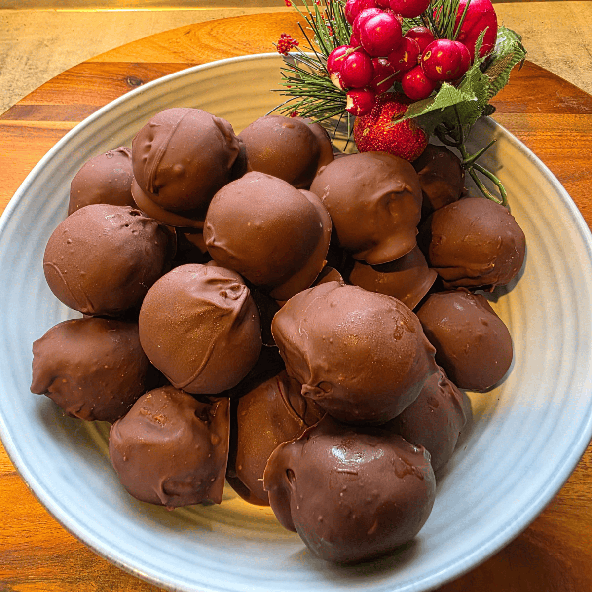 Mint Slice Choc Bombs | Easy No-Bake Christmas Treat