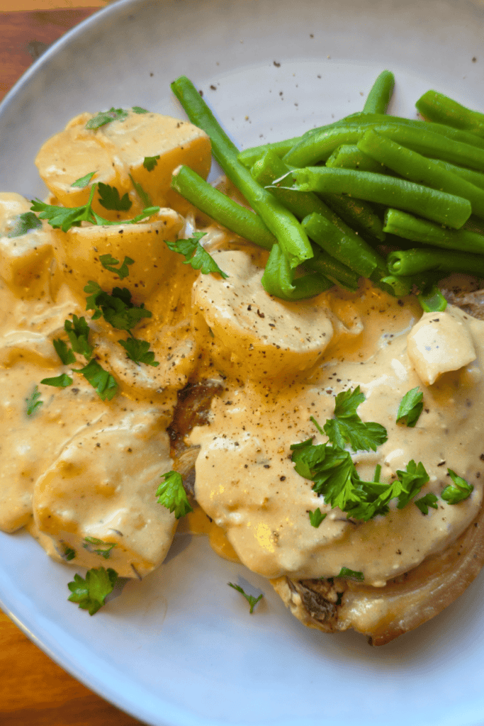 Creamy pork chops and potatoes slow cooker recipe